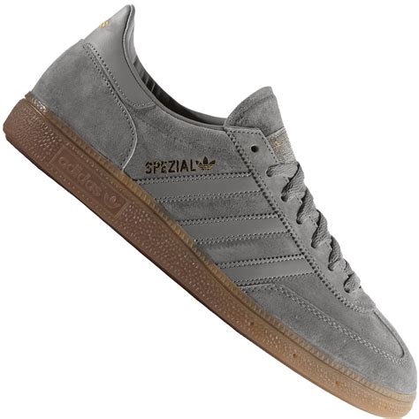 adidas herren bermuda turnschuhe grau|Graue adidas Sneaker für Herren .